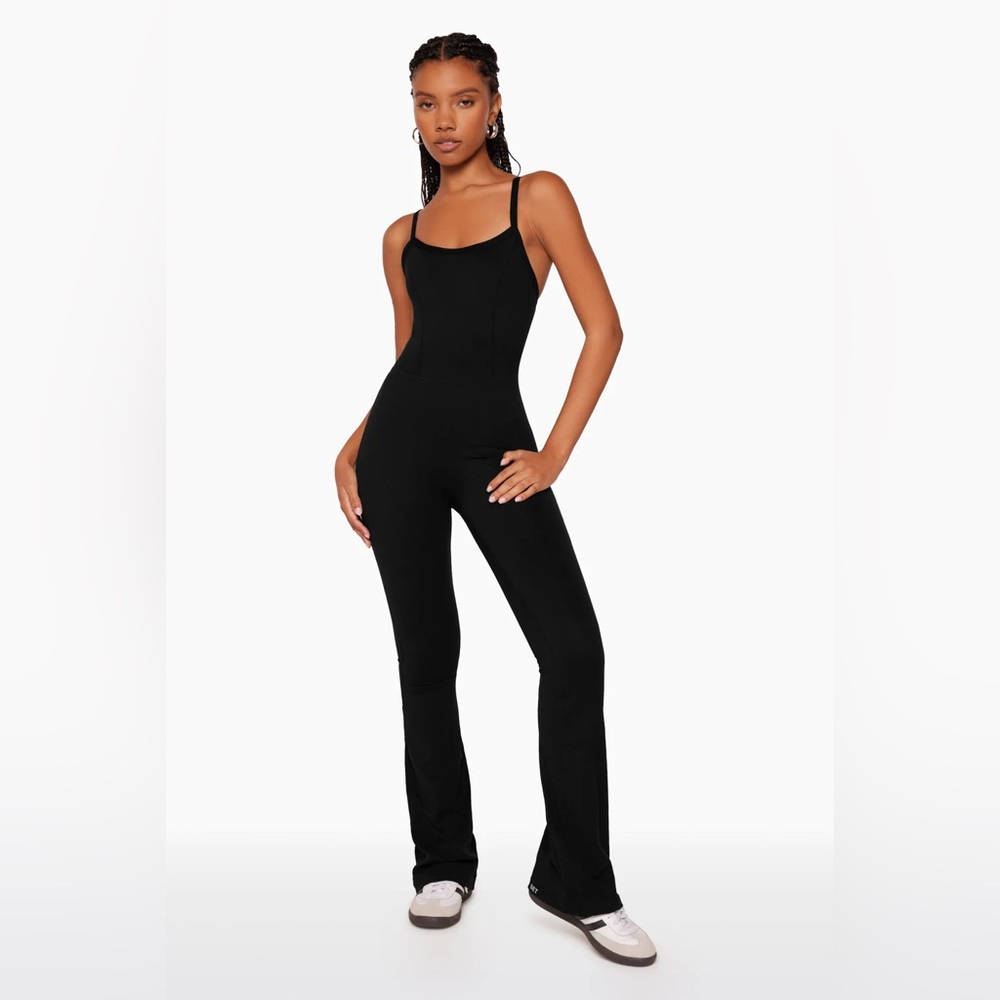 SET ACTIVE Sportbody Sportysuit Flare Size XS. Worn once